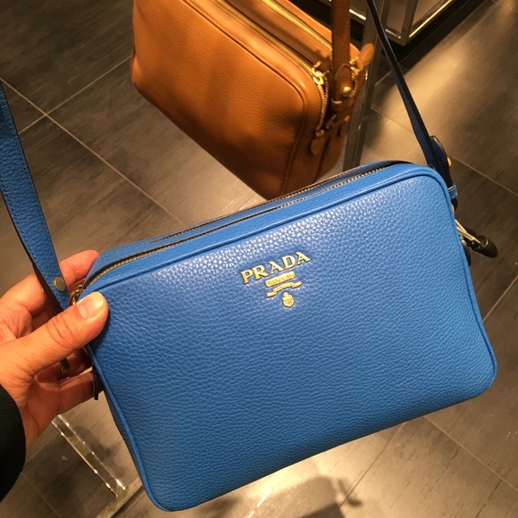 Prada - Vitello Phenix Crossbody - Picture 2 of 8